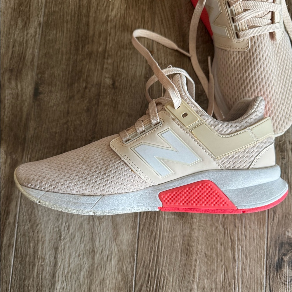 New Balance Pink Sneakers - Picture 2 of 5
